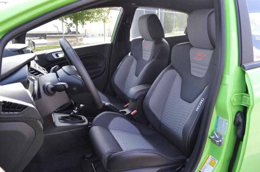  Ford Fiesta ST 2014 года  (фото 6 из 66)